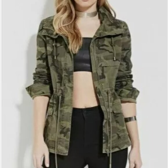 Forever 21 - Women's Camo Drawstring Jacket, Size S - Picture 1 of 4